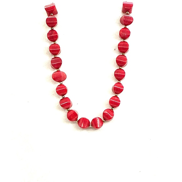 Stunning Cherry Red Swirl Bakelite Necklace - Picture 7 of 10